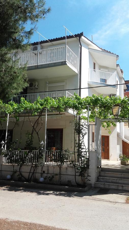 Villa Mateja Donji Okrug  Exterior photo
